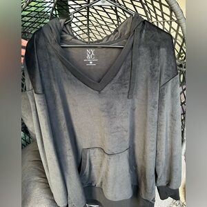 New York & Company Black V-Neck Hoodie Size XL